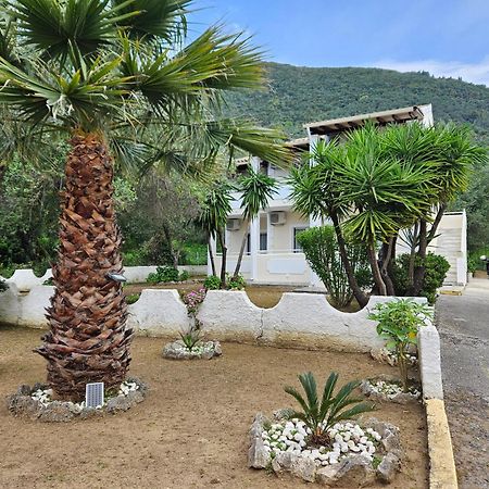 Villa Elena Ипсос Экстерьер фото